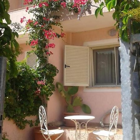 Villetta A Schiera La Maddalena  Esterno foto